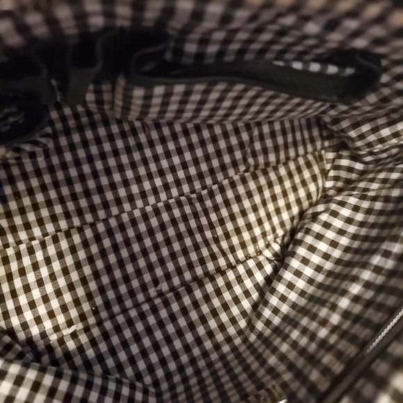 Cute Woven With Black Bow Handbag. - Picture 8 of 8